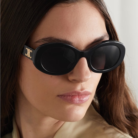 TRIOMPHE 01 SUNGLASSES IN ACETATE
Light wear. No visible scratches on lens - Picture 6 of 6